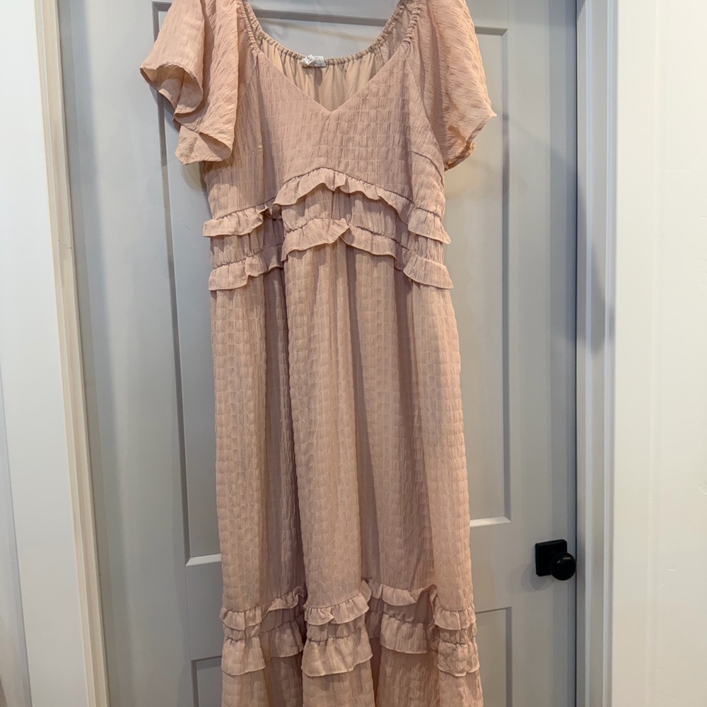 Elegant Pink Maxi Dress
